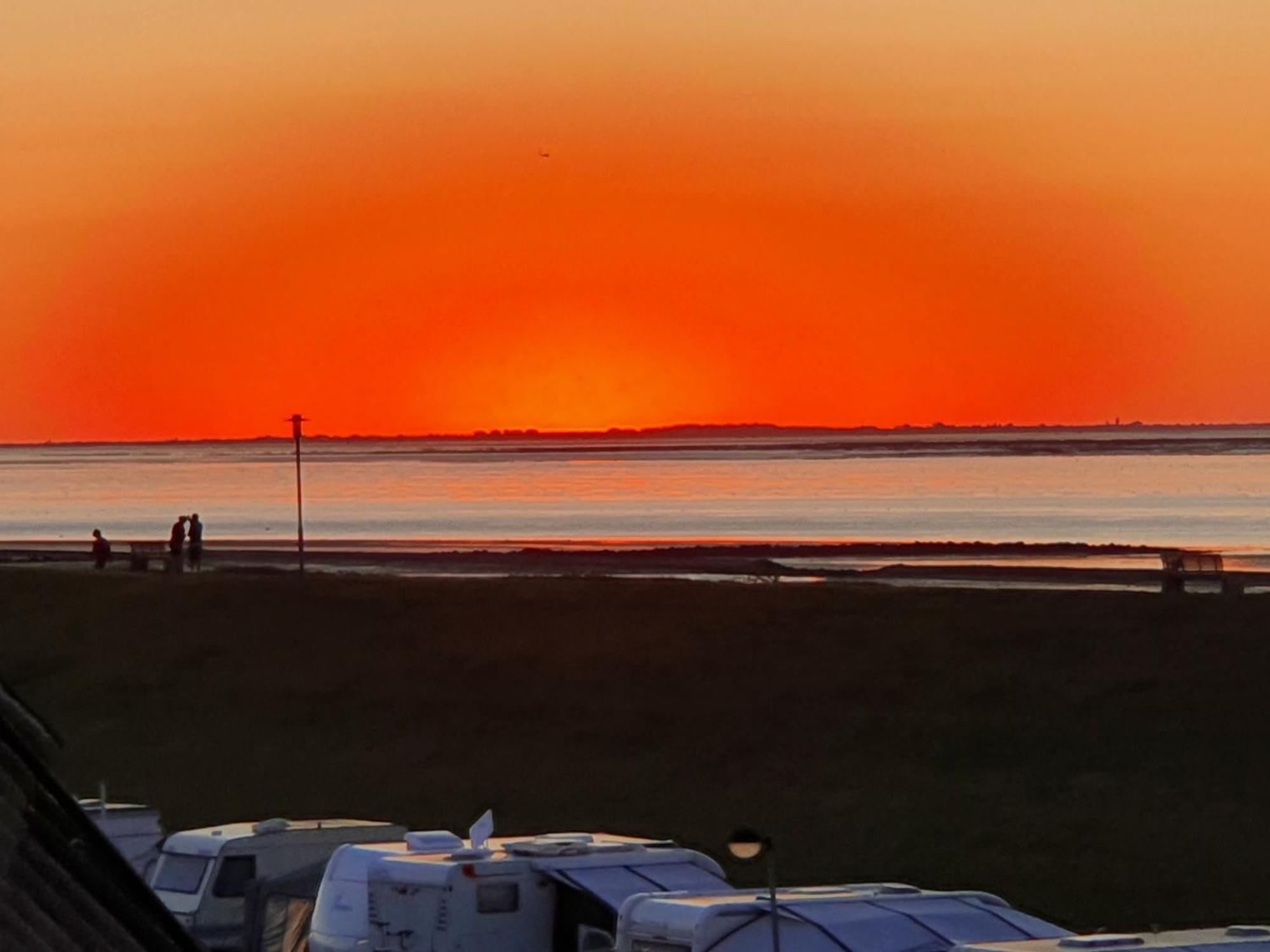Meerzeit Strandhotel Neuharlingersiel Kültér fotó